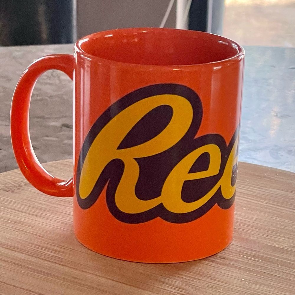 Galarie Reese’s 20 oz mug